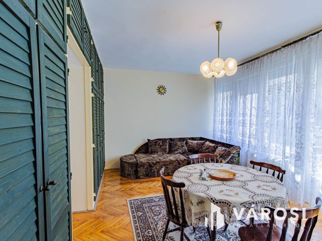 Alul nappali, felül nyugalom – kétszintes lakás garázzsal