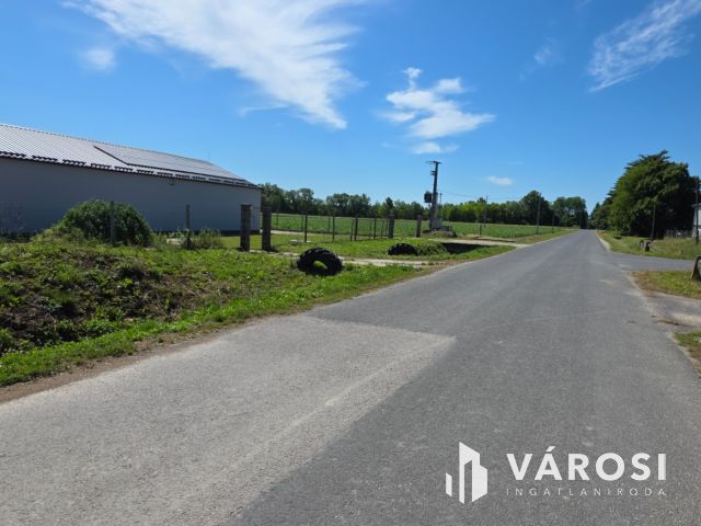 Murakeresztúron eladó telephely, számos lehetőséggel!